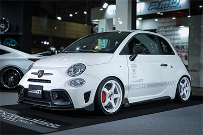 ABARTH 695 + ADVAN Racing GT BEYOND 17inch